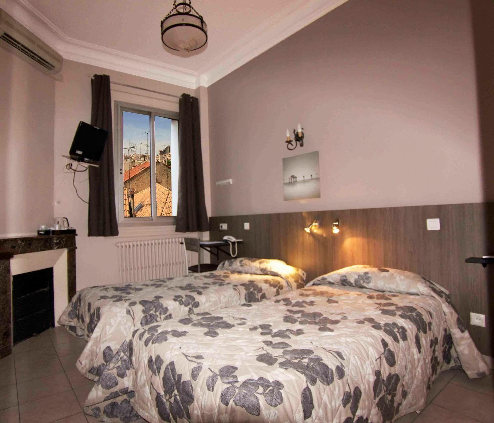 Le Strasbourg Hotel Montpellier Exterior photo