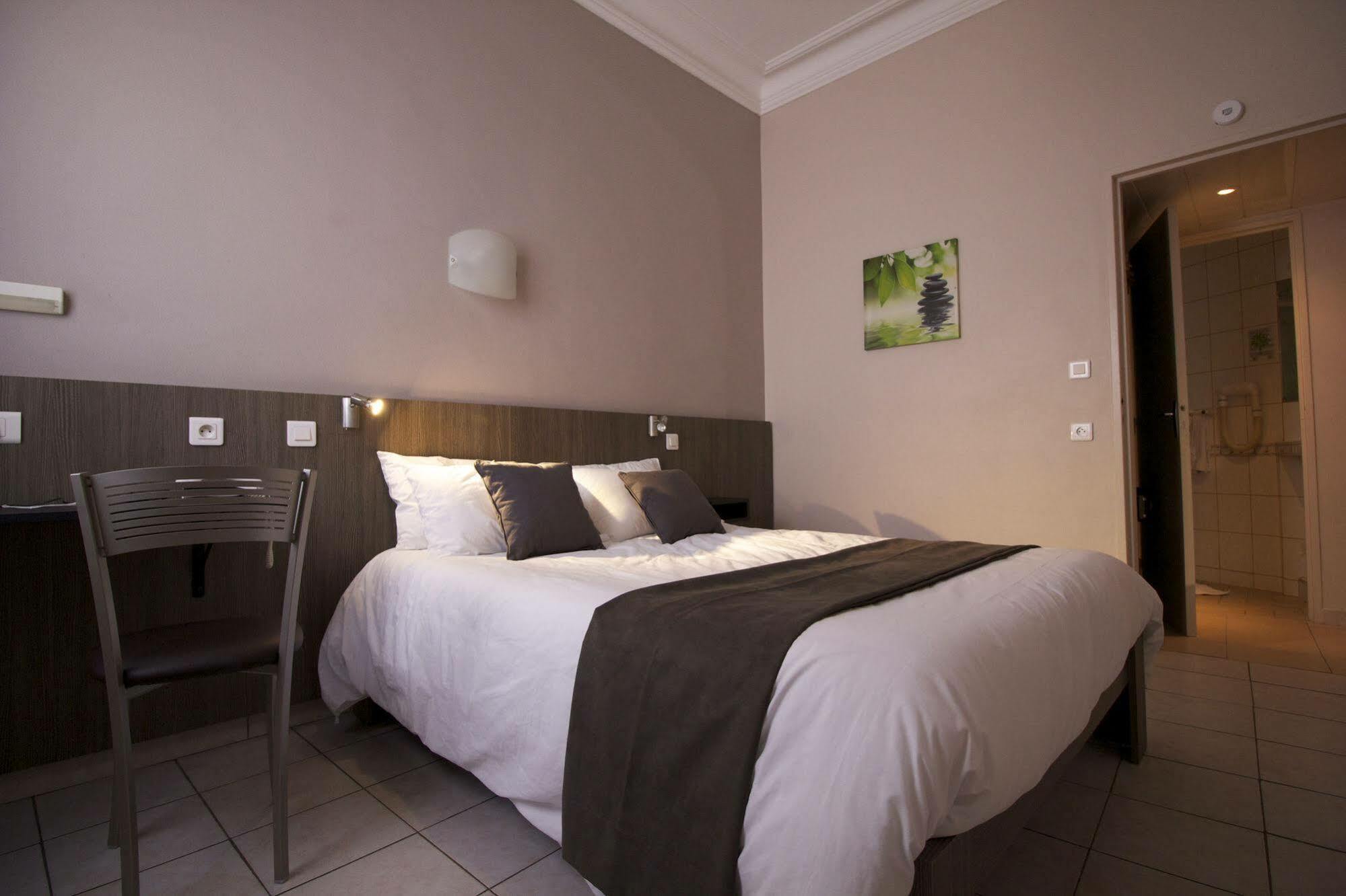 Le Strasbourg Hotel Montpellier Exterior photo