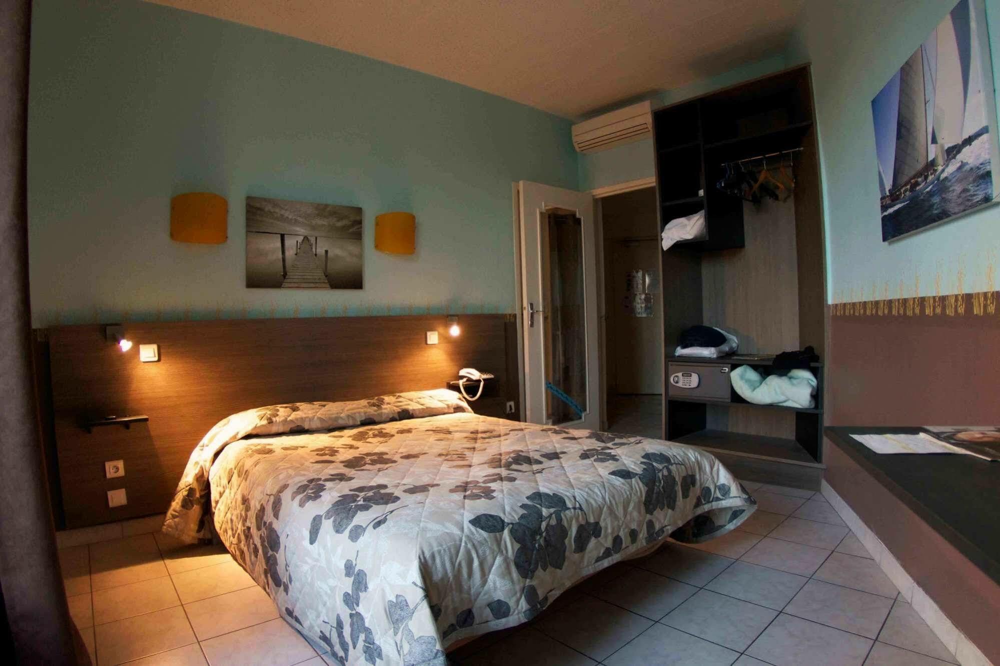 Le Strasbourg Hotel Montpellier Exterior photo